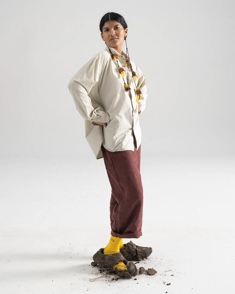 each pair comes in two sizes (universal S and L)