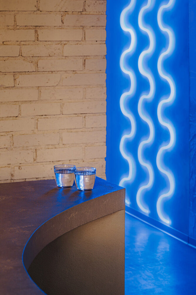 the space ripples with contrast