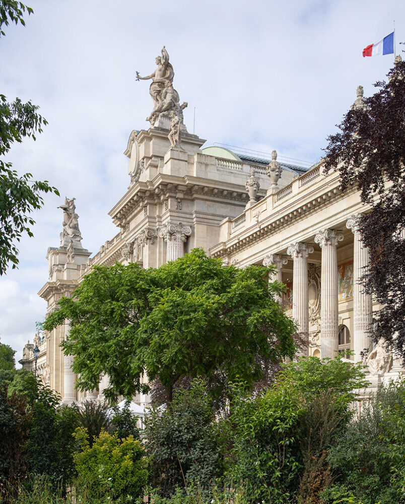 respecting the original design of the monument 