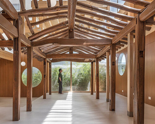 illuminated hanok interior meets wave-like facade in drawing works’ seoul renovation