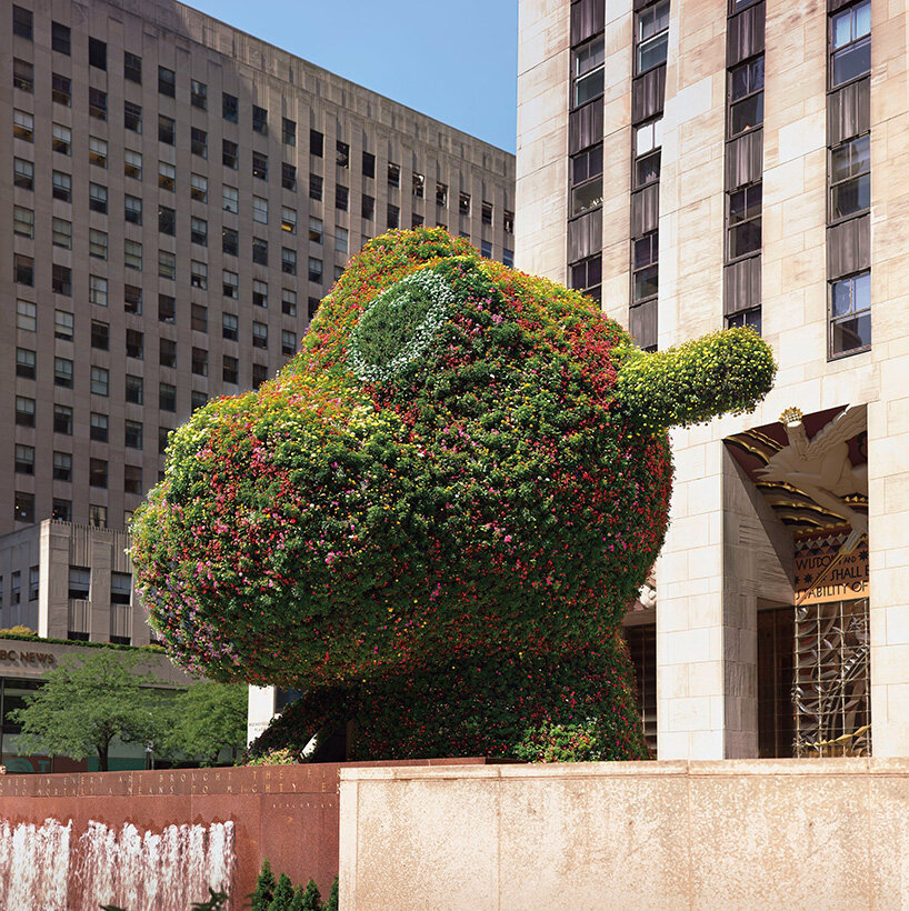 Jeff Koons, Split-Rocker (2000) installed at Rockefeller Center, NYC, 2014, © Jeff Koons, photo by Tom Powel