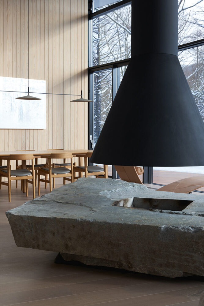 the uncut, unshaped stone introduces an element of natural randomness within the space