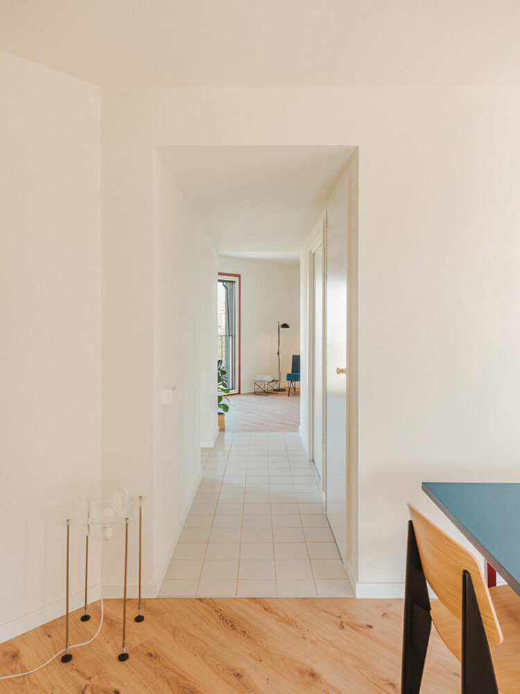 aiming to reduce gender-based violence by increasing visibility | image © Marta Vidal