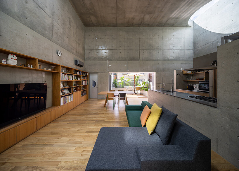 a closed-loop logic of waste, water, and growth exemplifies the architect’s intention