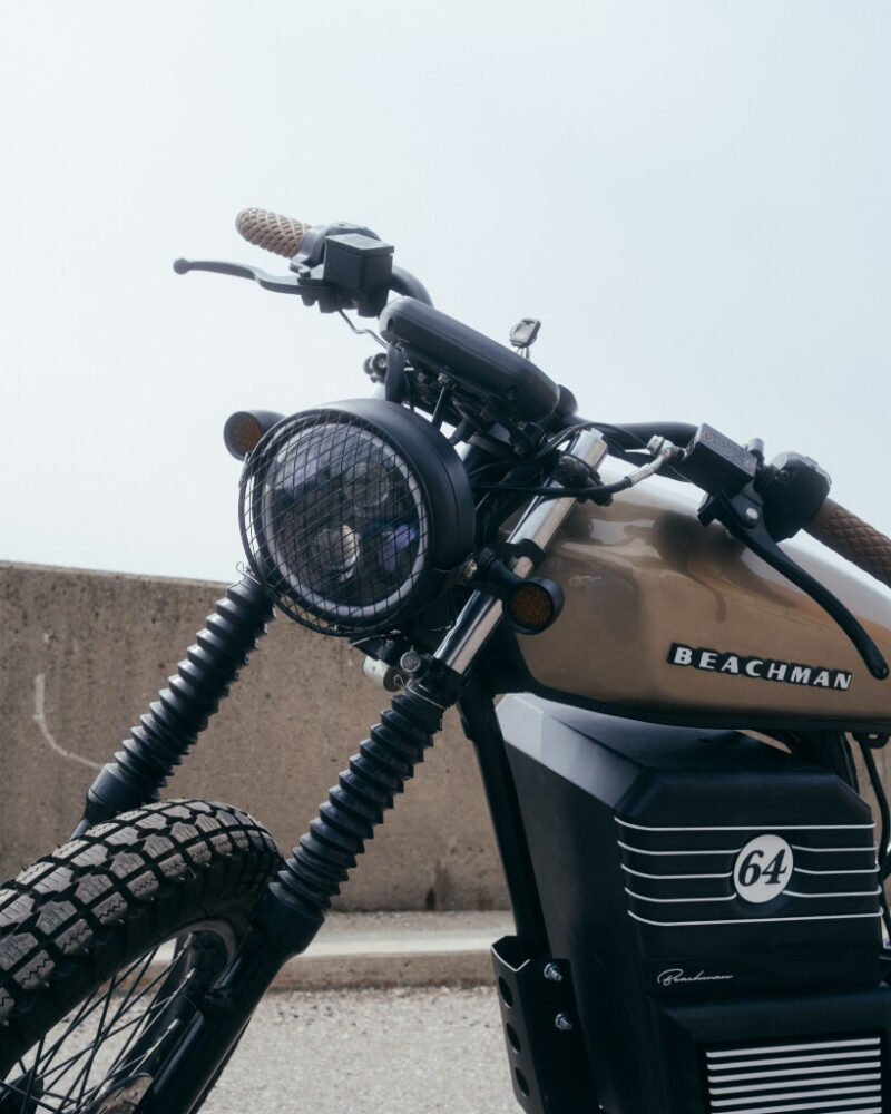 view of the round headlight