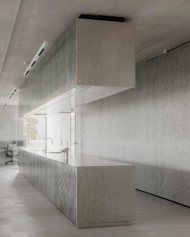 image © Simon Menges & Nino Tugushi