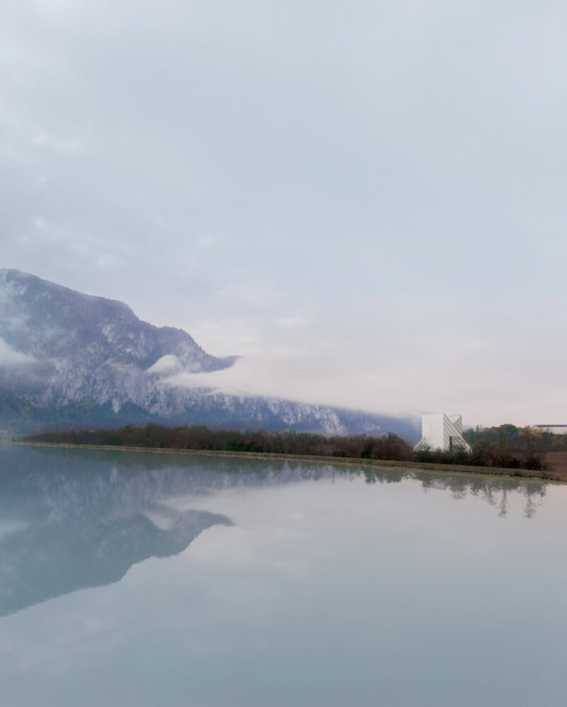 image © Simon Menges & Nino Tugushi