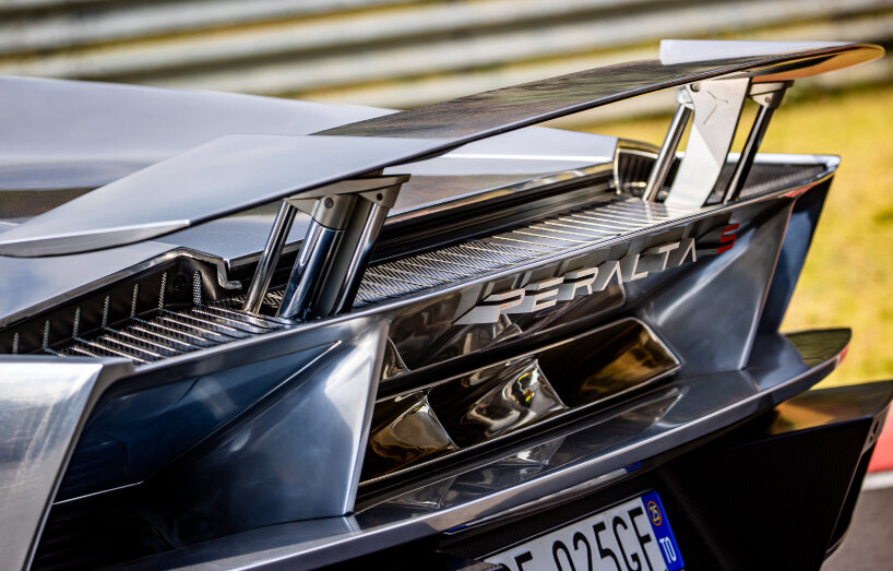 detailed view of the rear