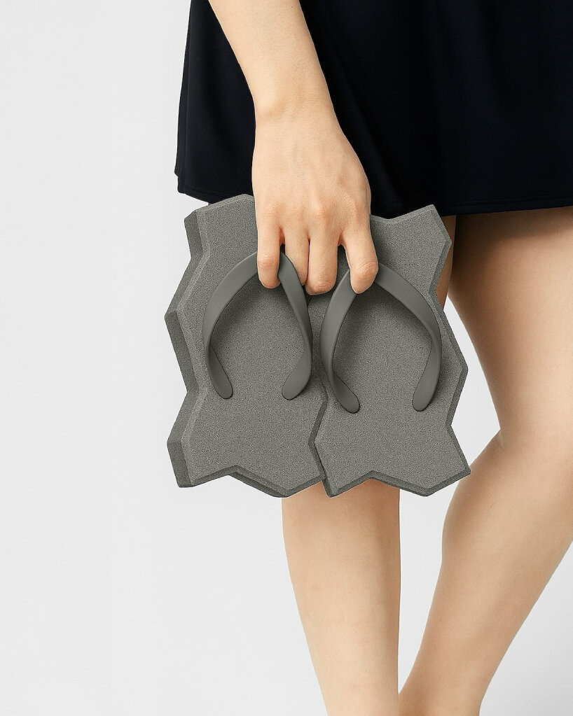 users can carry the footwear using the toe straps