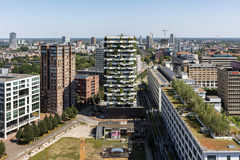 the tower has evolved from a prototype into an internationally celebrated model for ecological urban living  | image by Giovanni Nardi
