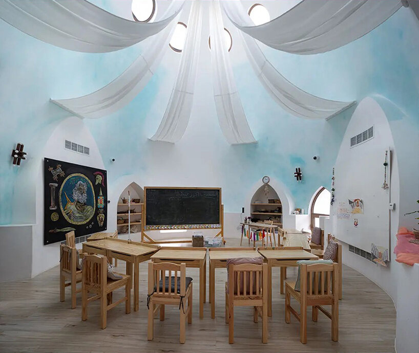 some children describe the school as reminiscent of Star Wars