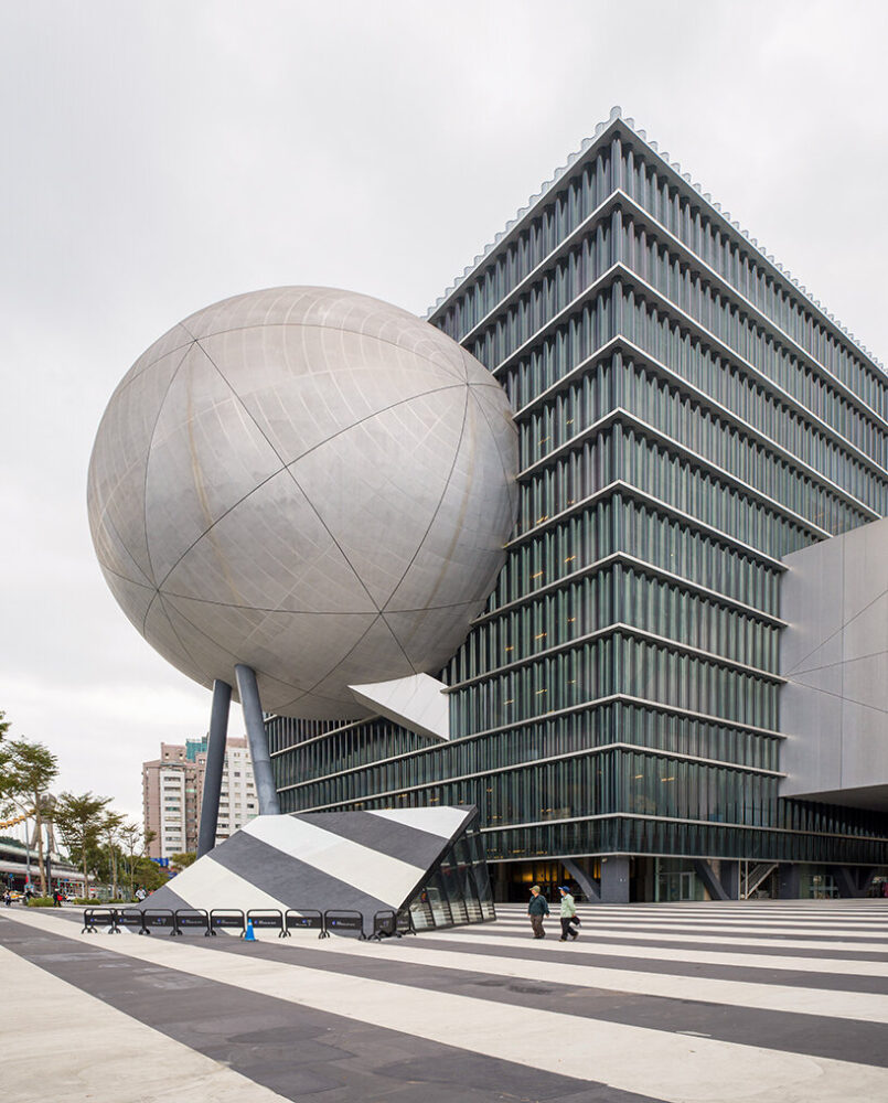 Taipei Performing Arts Centre | image © Finbarr Fallon