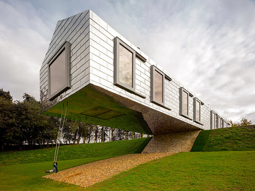 The Balancing Barn | image © Edmund Sumner
