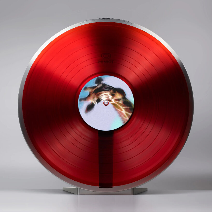 the device uses optical technology instead of magnetic systems to read the records