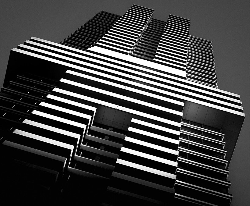 Vertical Piano by Omar Garcia, winner in Vertical Perspectives