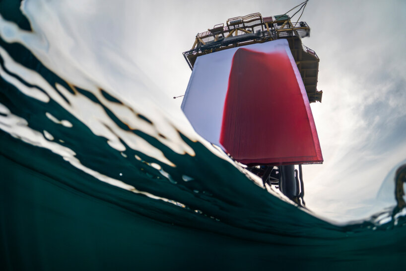 for the installation, seven Greenpeace climbers boarded the platform