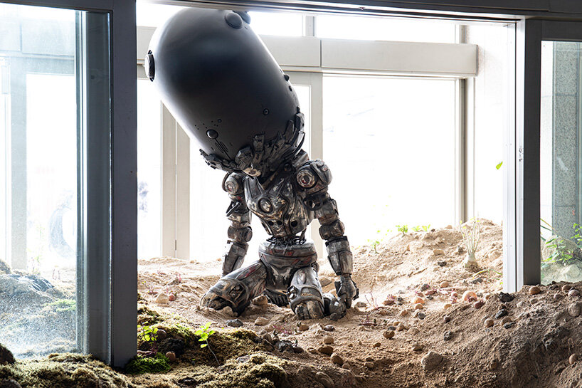 Adrián Villar Rojas, El fin de la imaginación III, 2024, 95×160×160 cm