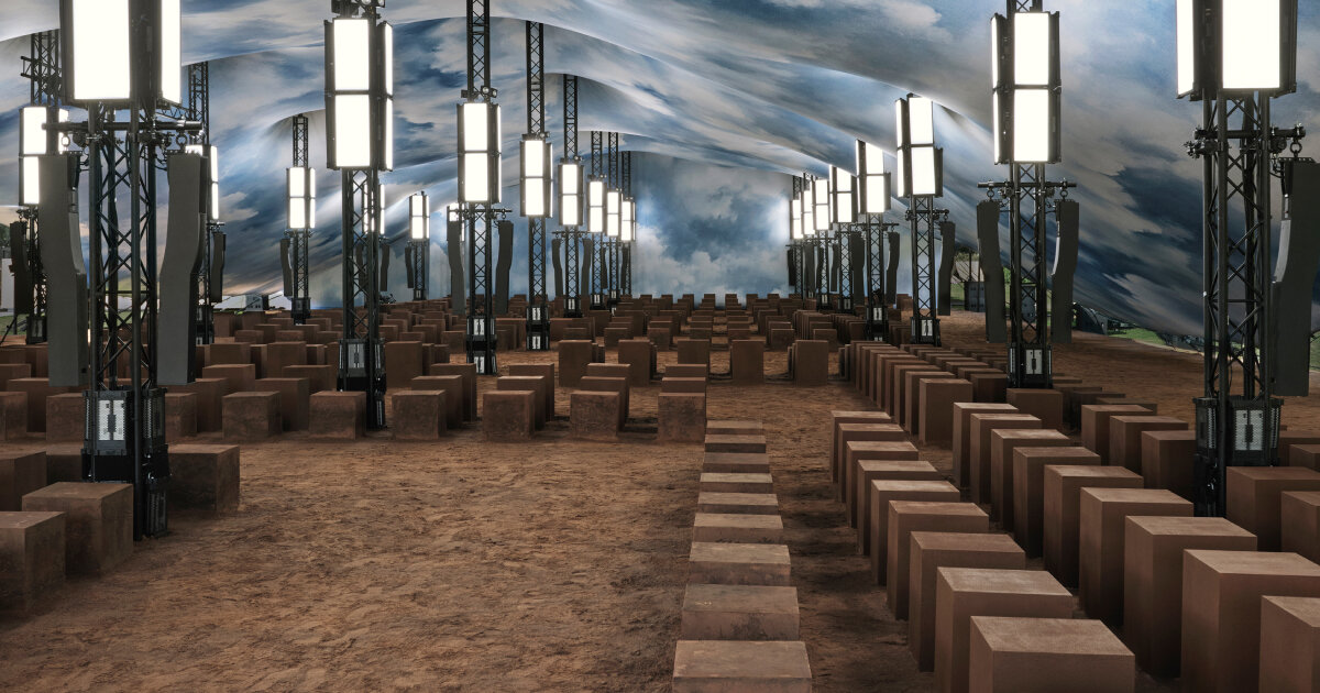 earth-covered floor stages burberry's summer 2026 show in london