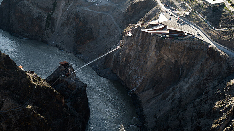 the project is located in Buze Village, Baxoi County, along the G318 Highway | image by Chill Shine