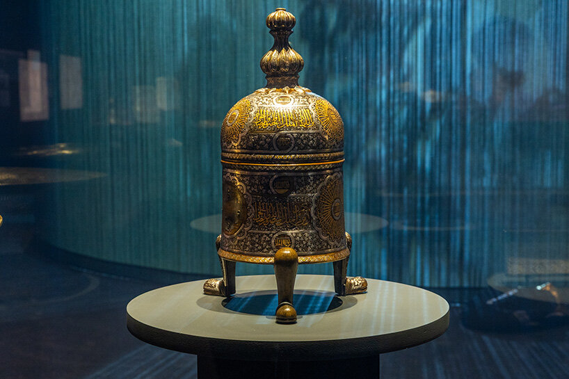 Incense burner bearing the name of Sultan al-Nasir Muhammad ibn Qalawun (r. 1293–1341) Egypt or Syria C. 1330–1341 Chased copper alloy inlaid with gold, silver and black paste Doha, Museum of Islamic Art, MW.467.2007