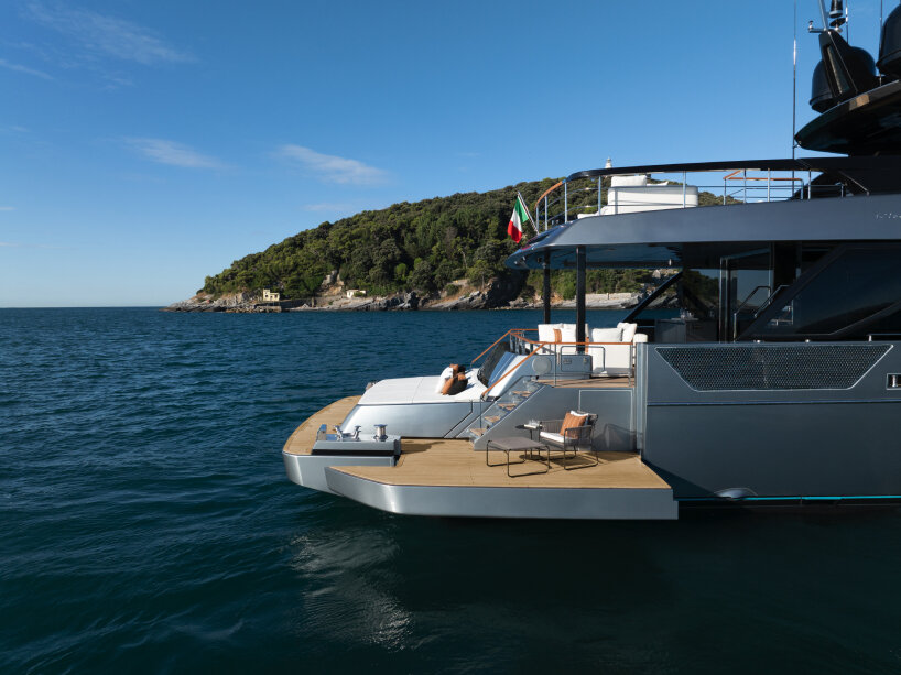 ferretti cannes yachting festival