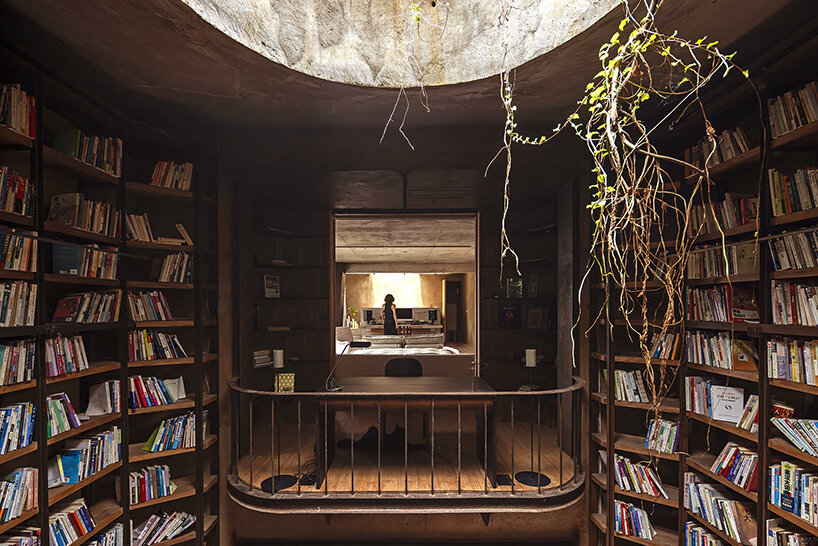 sky-wells and shaded eaves create a dynamic play of shadow and air