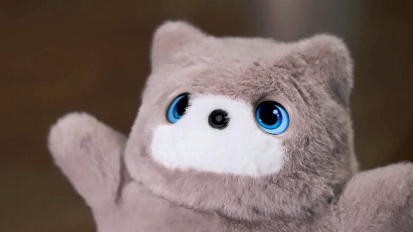 robotic switchbot AI pet