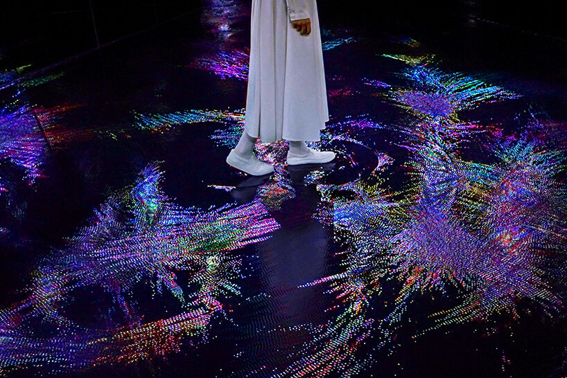 teamLab, Living Crystallized Light, 2022-, Interactive Installation, Sound: teamLab