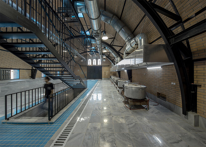 vertical connection between floors