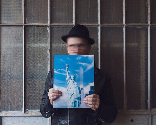 the art hoax that fooled everyone: manfredi lucibello unravels the tirana biennial’s deception