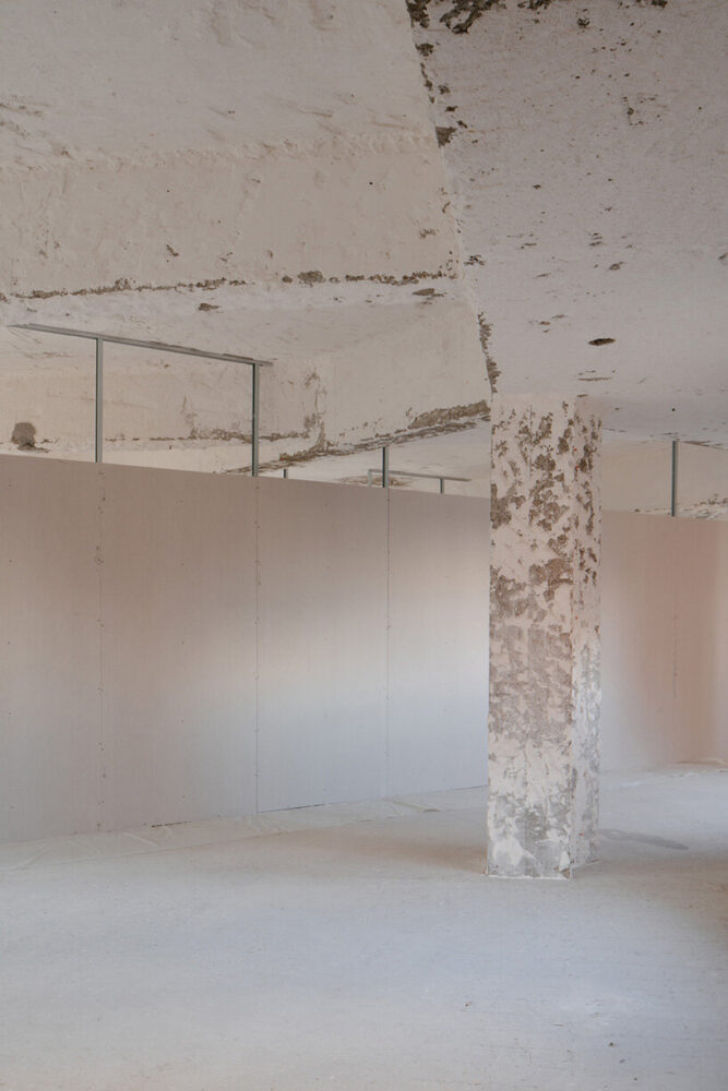 interpreting the building itself as an urban space