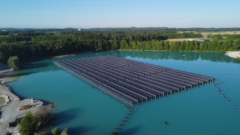 floating vertical solar panels