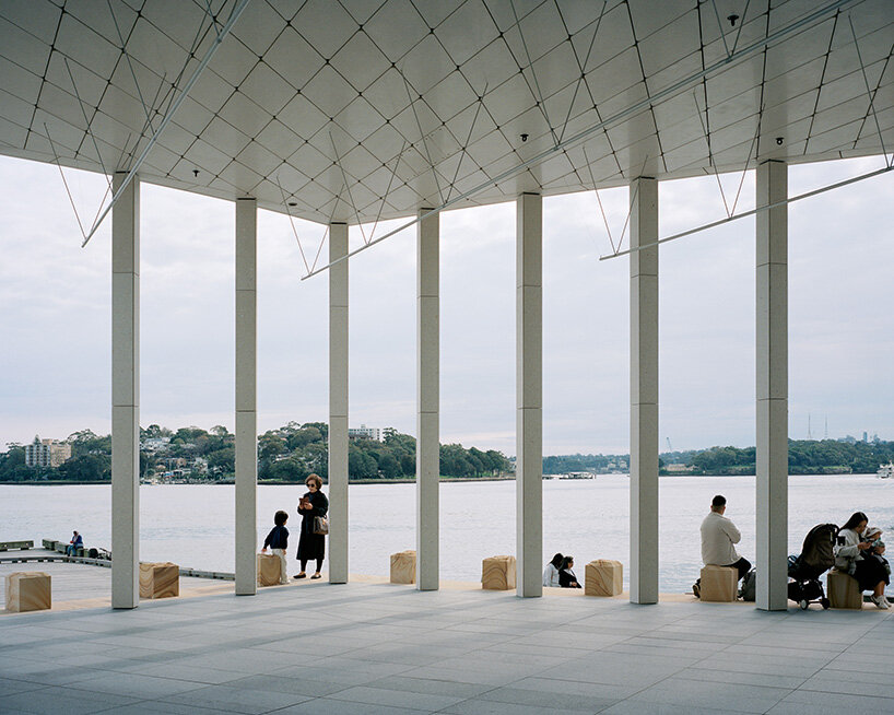 connecting the building to the area’s coastal environment and ancient oyster reefs