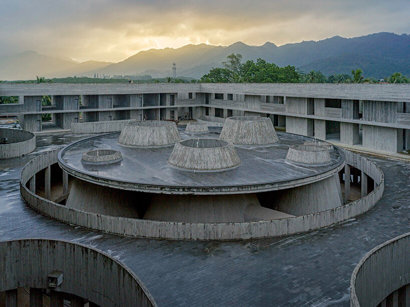 rain house synchronicity