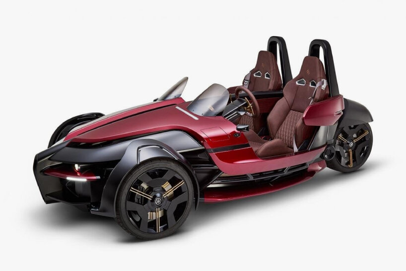 rotatable yamaha MOTOROiD:Λ motorcycle