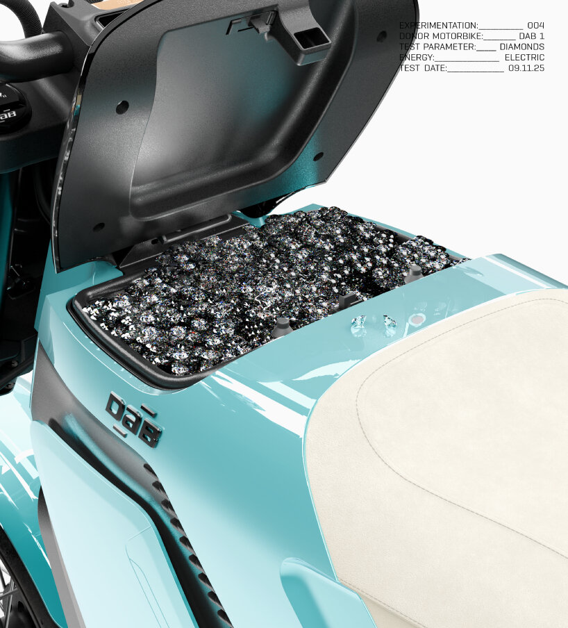 the glovebox is redesigned as a jewelry box