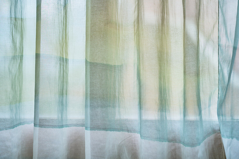 different atmospheres coexist within a single volume