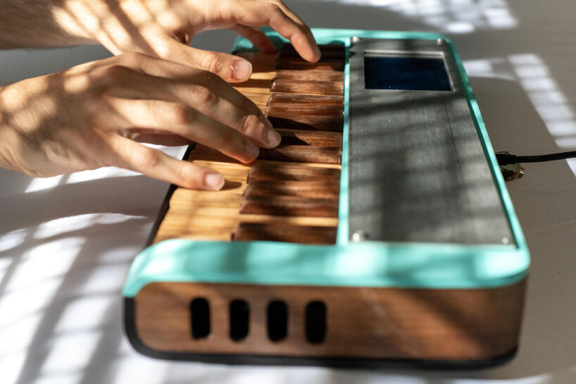 cardboard synthesizer wooden keys