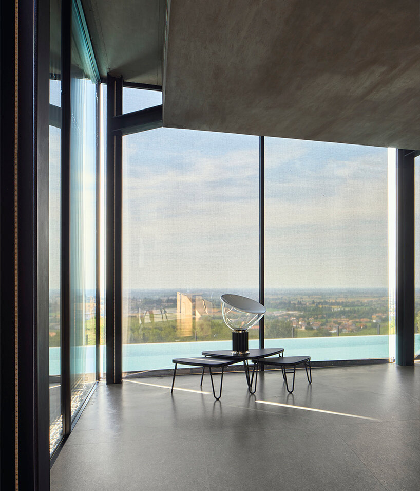 Fiandre Lexicon: Roche Bleue and Arabescato Grigio surfaces