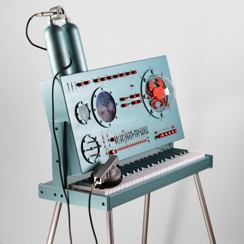 guitar ferrofluid biodata synthesizer