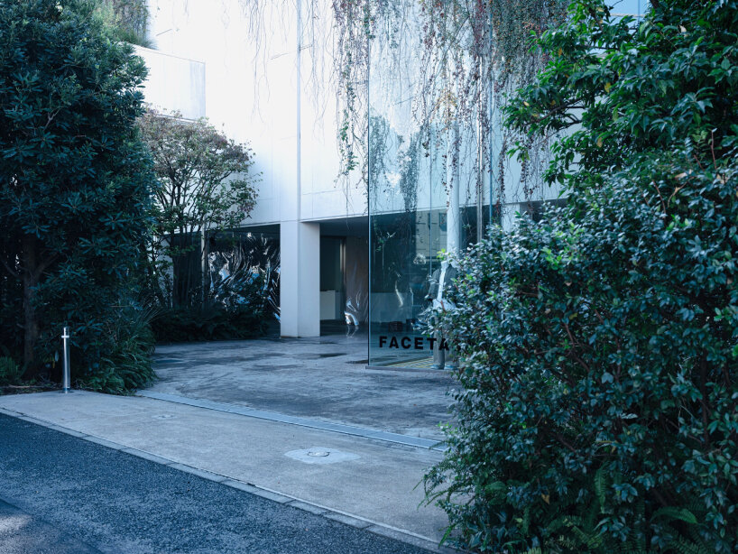 invisible awtbar acrylic glass