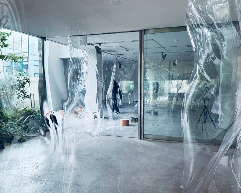 invisible awtbar acrylic glass