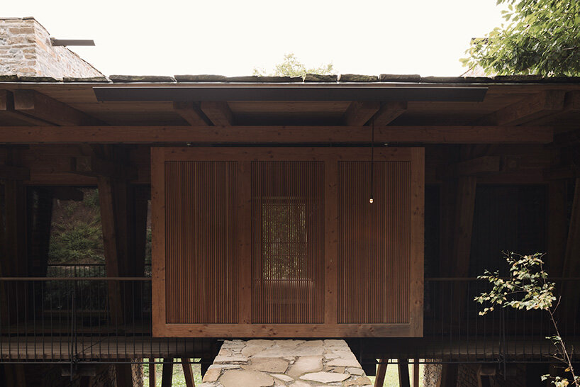 echoing traditional building methods of the Ardennes