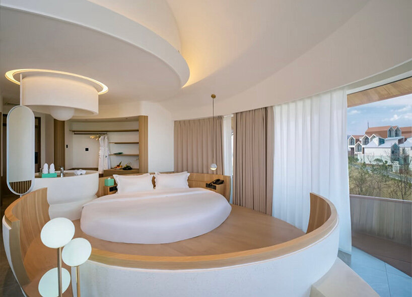 the architects conceal all core technical and service systems within the structural shell | image by © Xiaohaisen