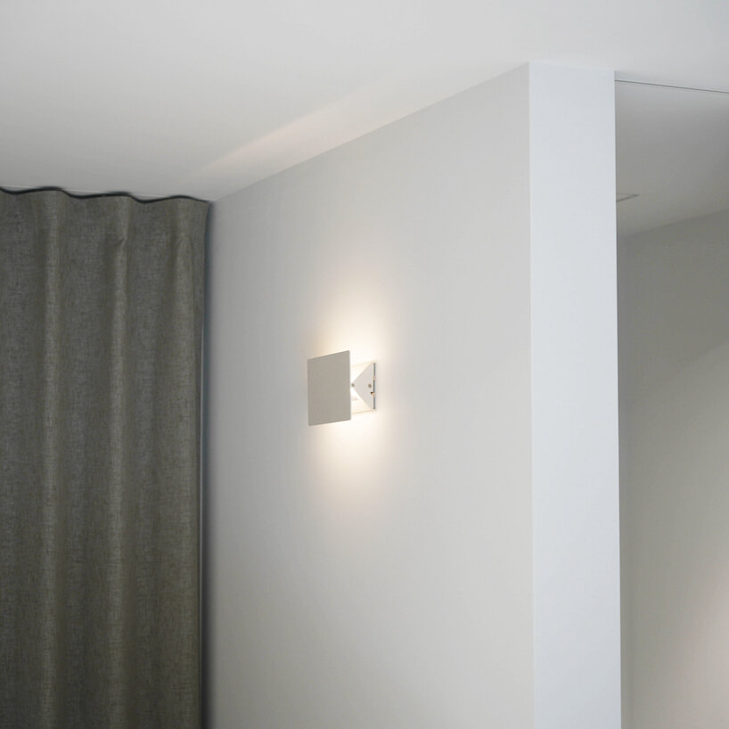 minimal wall lighting