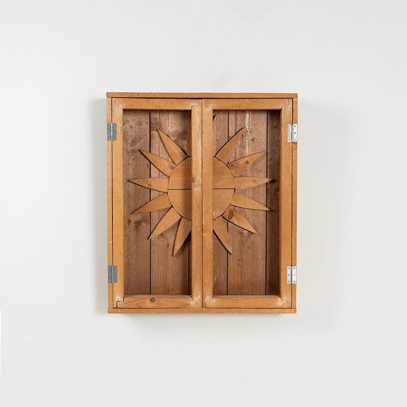 Escultura del sol en la ventana, Mario Ceroli, 1971