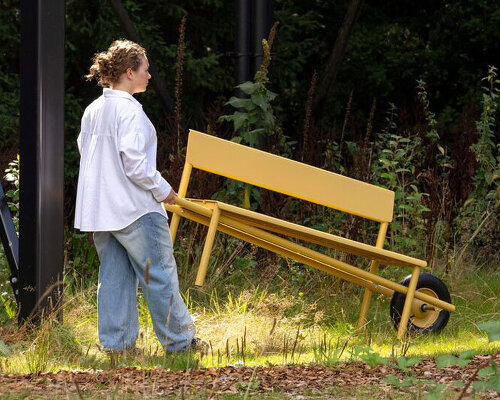 portable aluminum bench comes with wheelbarrow wheels for easy transportation