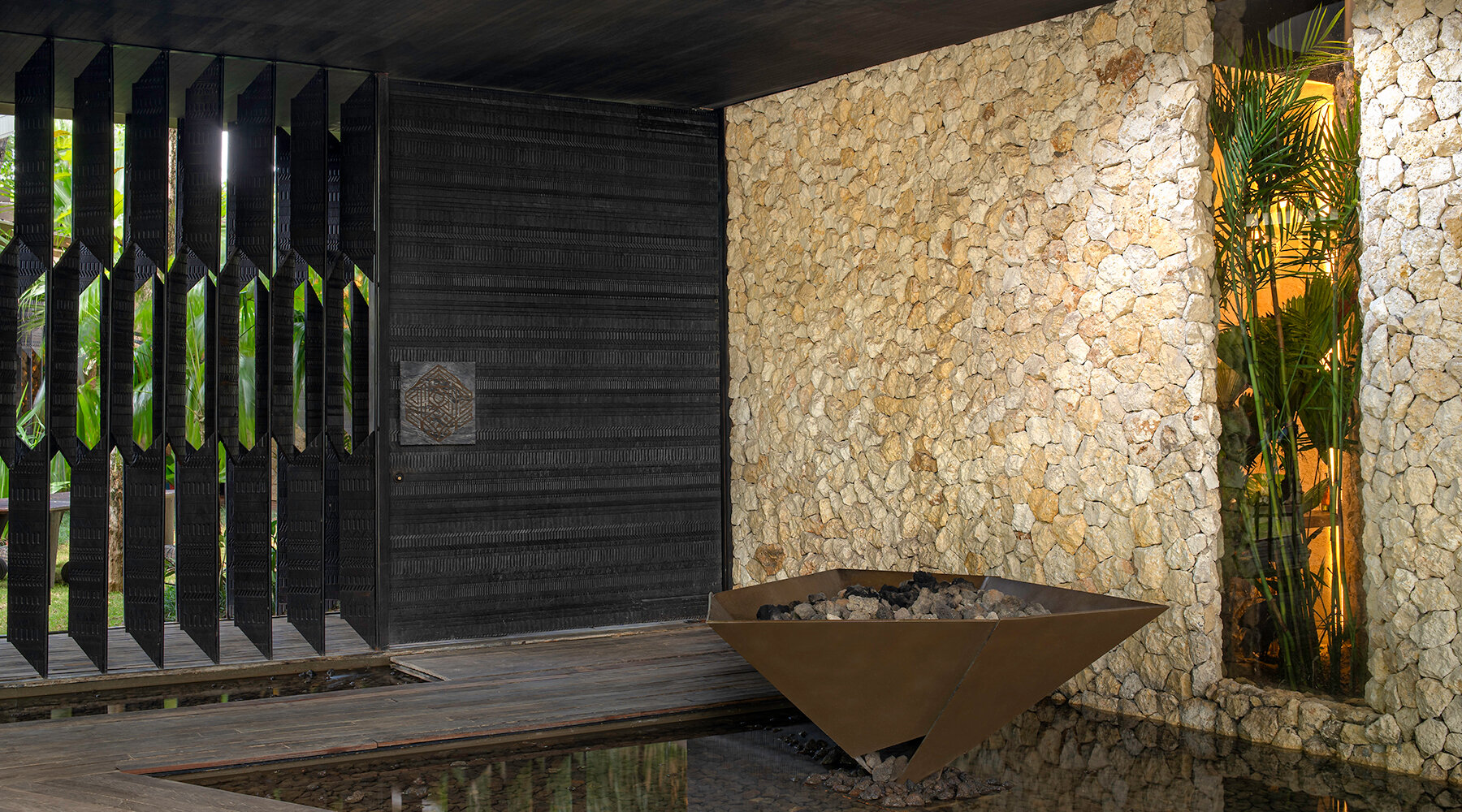 fritsjurgens-best-pivot-door-contest-2026-designboom-fullwidth