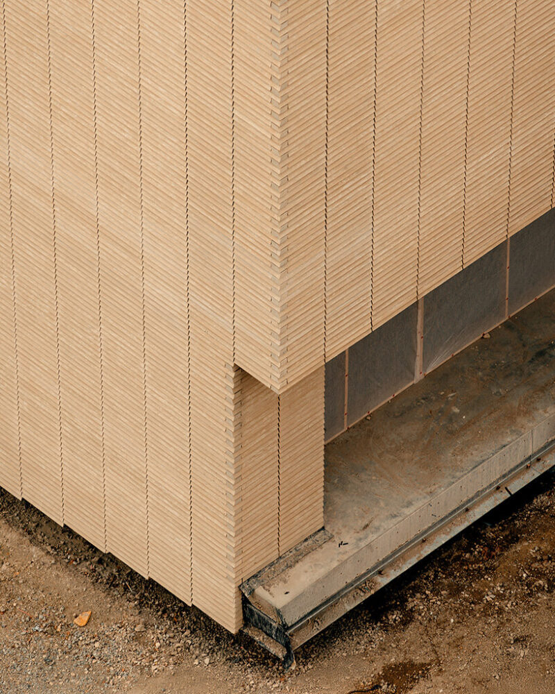 the building is among the first major US museums to be constructed using laminated timber
