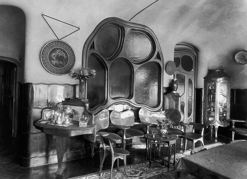 Antoni Gaudí, Batlló Bench, archival image courtesy BD Barcelona